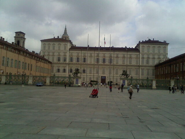 La Piazza Statuto