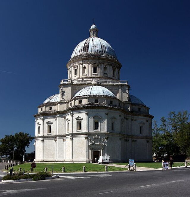 La cathédrale de la Dame de la Consolation à Todi