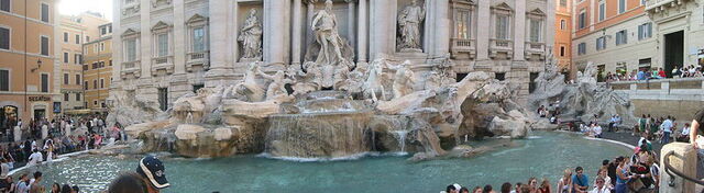 Le monde célèbre fontaine de Trevi!