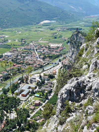 Vue du château d'Arco