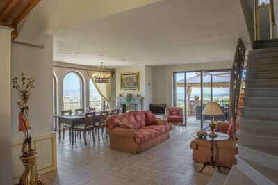 Villa di Cinzia, salon