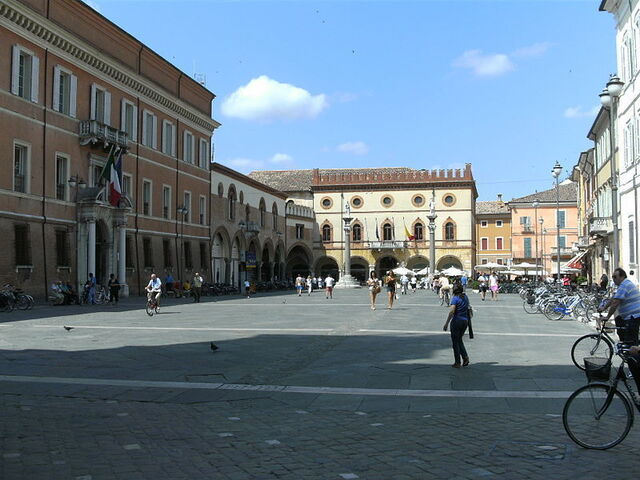 La Piazza del Popolo à Ravenne