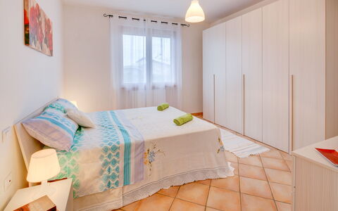 La Casina Del Canneto: Chambre, Pièce, Lit, Propriété, Meubles, Drap De Lit, Design Intérieur, Cadre De Lit, Immobilier, Literie