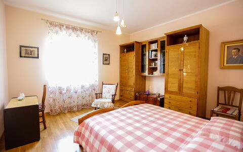 Antonietta: Chambre, Pièce, Meubles, Lit, Propriété, Drap De Lit, Cadre De Lit, Design Intérieur, Bâtiment, Sol