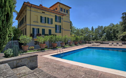 Il Poggio Di Patrignone: Propriété, Bâtiment, Immobilier, Piscine, Maison, Biens, Domicile, Zone Résidentielle, Villa, Manoir