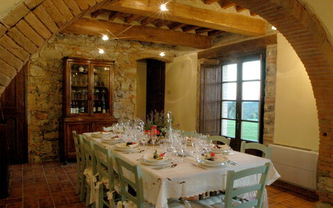 Villa Di Seripa: Pièce, Propriété, Bâtiment, Plafond, Architecture, Design Intérieur, Faisceau, Salle À Manger, Voûte, Meubles