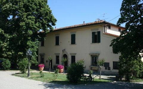 Villa Sieve: Propriété, Maison, Bâtiment, Domicile, Immobilier, Zone Résidentielle, Quartier, Architecture, Villa, Biens