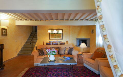 Villa San Lorenzo: Pièce, Propriété, Salon, Bâtiment, Meubles, Design Intérieur, Maison, Domicile, Plafond, Immobilier