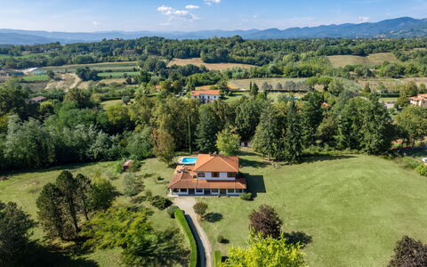 Villa Cinzia: Plante, Ciel, Nuage, Communauté Des Plantes, Écorégion, Arbre, Paysage Naturel, La Nature, Lot Terre, Végétation