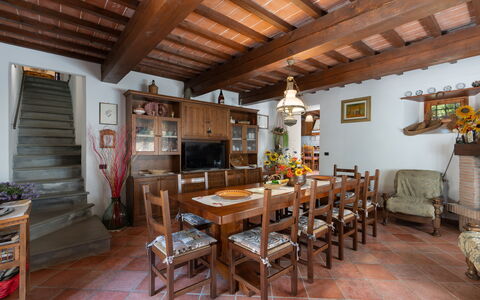 Casa Corella: Meubles, Table, Bois, Design Intérieur, Chaise, Plante D'Appartement, Sol, Maison, Salon, Immobilier