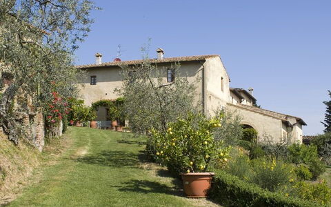 Agriturismo Paterno: Propriété, Maison, Bâtiment, Immobilier, Biens, Chalet, Zone Rurale, Villa, Ferme, Arbre