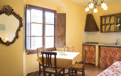 Belvedere 5: Pièce, Propriété, Salle À Manger, Design Intérieur, Meubles, Bâtiment, Jaune, Table, Mur, Immobilier