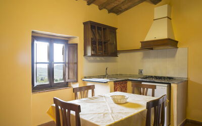 Loggia 2: Pièce, Propriété, Bâtiment, Meubles, Design Intérieur, Maison, Cuisine, Immobilier, Architecture, Table