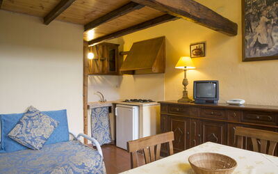 Casa Vecchia 2: Pièce, Propriété, Meubles, Bâtiment, Design Intérieur, Maison, Comptoir, Cuisine, Immobilier, Sol