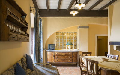 La Villa: Pièce, Propriété, Bâtiment, Design Intérieur, Meubles, Plafond, Salon, Maison, Architecture, Immobilier