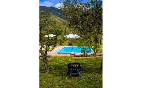 Collina dei Fiori: Piscine, Loisir, Mobilier De Jardin, Jardin, Eco Hôtel, Recours, Ombre, Arrière-Cour, Ferme, Aménagement Paysager