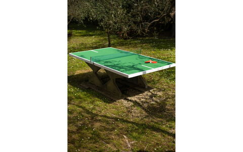 Collina dei Fiori: Plante, Équipement Sportif, Rectangle, Table, Bois, Arbre, Pente, Herbe, Terrestre Des Plantes, Net