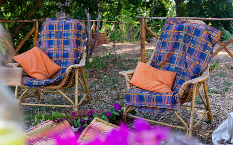 Terre Di Bea Cottage By The Sea Cefalu': Chaise, Textile, Meubles, Conception, Modèle, Arbre, Loisir, Cour, Arrière-Cour, Plante