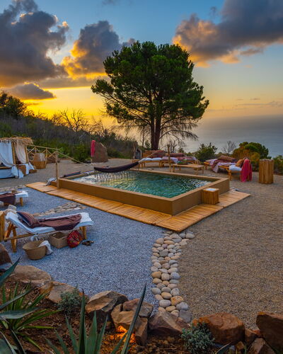 Terre Di Bea Cottage By The Sea Cefalu': Nuage, Ciel, Plante, L'Eau, Jour, La Nature, Paysage Naturel, Arbre, Mobilier De Jardin, Plan D'Eau
