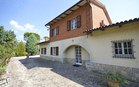Villa Mimosa: Propriété, Bâtiment, Maison, Immobilier, Domicile, Villa, Façade, Biens, Architecture, Chalet