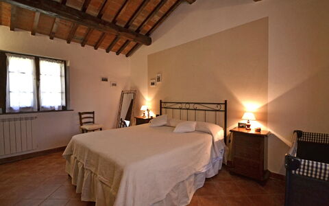 Casa i Pini: Chambre, Lit, Pièce, Meubles, Propriété, Drap De Lit, Cadre De Lit, Bâtiment, Literie, Design Intérieur