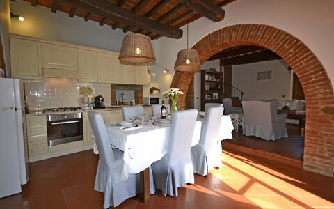 Casa i Pini: Propriété, Bâtiment, Pièce, Meubles, Immobilier, Design Intérieur, Comptoir, Sol, Maison, Salle À Manger