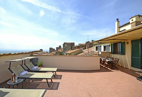 Terrazza Cortonese: Propriété, Maison, Bâtiment, Domicile, Immobilier, Ciel, Zone Résidentielle, Architecture, Appartement, Toit