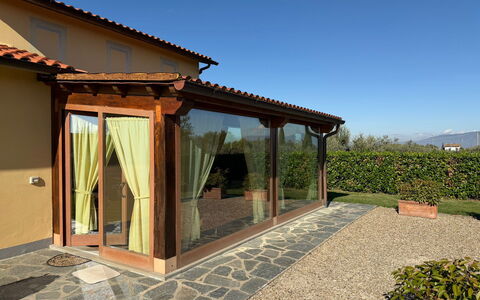Villa Mira: Ombre, Structure En Plein Air, Pot De Fleur, Porche, Jardin, Eco Hôtel, Cour, Aménagement Paysager, Pavillon, Patio