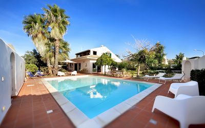Villa Palma: Piscine, Propriété, Immobilier, Bâtiment, Maison, Domicile, Recours, Biens, Vacances, Villa