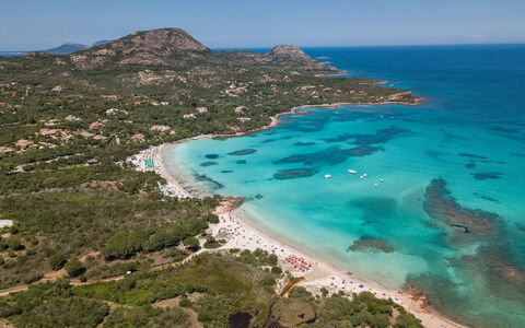 Dalila: L'Eau, Ciel, Bleu Azur, Paysage Naturel, Cotiers Et Relief Océaniques, Arbre, Montagne, Paysage, Promontoire, Plage