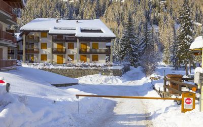 The Twins Apartment - Champoluc: Neige, L'Hiver, Propriété, Domicile, Gelé, Maison, Immobilier, Arbre, Chalet, Station De Montagne