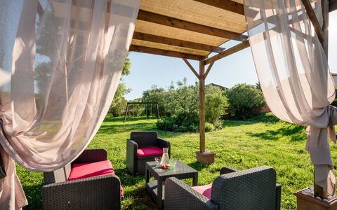 Incanto Toscano: Meubles, Mobilier De Jardin, Chaise, Ombre, Tableau De Plein Air, Jardin, Recours, Structure En Plein Air, Eco Hôtel, Arrière-Cour