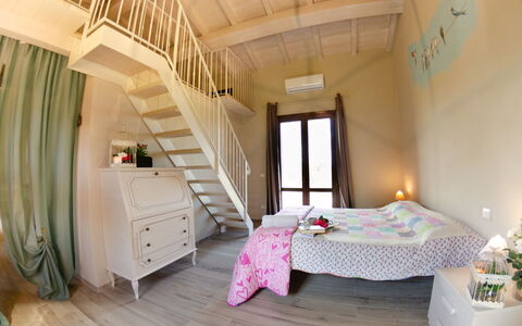 Ai Salici: Chambre, Pièce, Lit, Meubles, Propriété, Design Intérieur, Plafond, Bâtiment, Drap De Lit, Maison