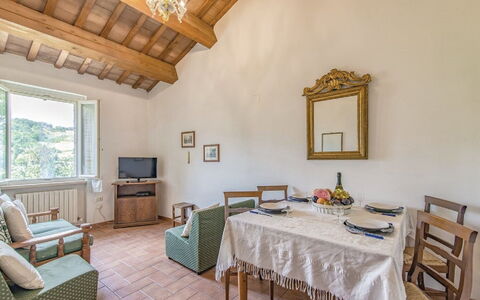 Ca Maggetti: Pièce, Propriété, Meubles, Bâtiment, Design Intérieur, Maison, Plafond, Mur, Table, Sol