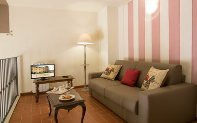 Appartamento 15 Merlot: Pièce, Meubles, Propriété, Design Intérieur, Salon, Mur, Sol, Bâtiment, Immobilier, Table