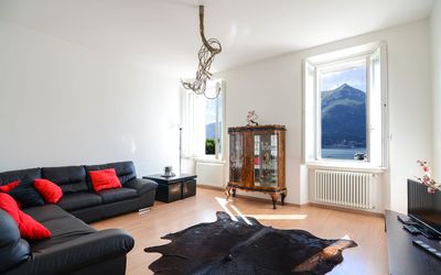Residenza Bellagio: Pièce, Propriété, Meubles, Salon, Design Intérieur, Bâtiment, Sol, Maison, Immobilier, Domicile