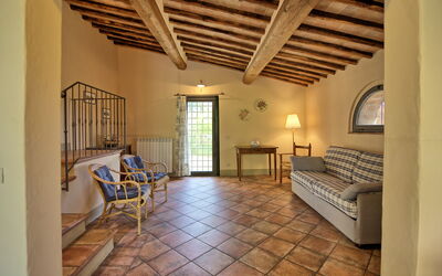 Glicini 2: Propriété, Bois, Design Intérieur, Sol, Sol, Fenêtre, Mur, Dur, Salon, Immobilier