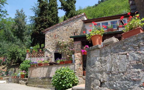 Borgo Antico Paolo: Propriété, Bâtiment, Village, Mur, Maison, Zone Rurale, Mur De Pierre, Chalet, Arbre, Tourisme