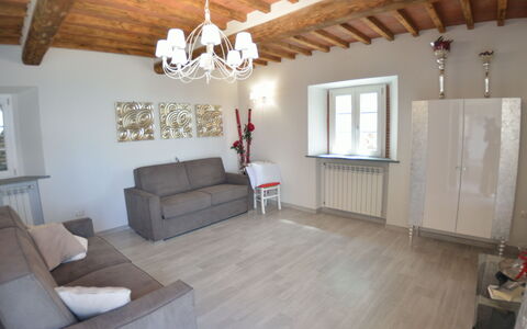 Villa Orchidea: Propriété, Pièce, Sol, Bâtiment, Plafond, Design Intérieur, Salon, Maison, Meubles, Parquet