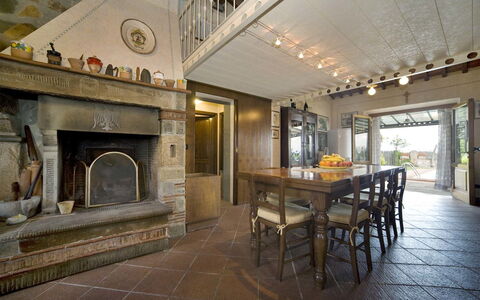 Al Mennucci: Bâtiment, Propriété, Pièce, Design Intérieur, Immobilier, Biens, Meubles, Architecture, Maison, Sol