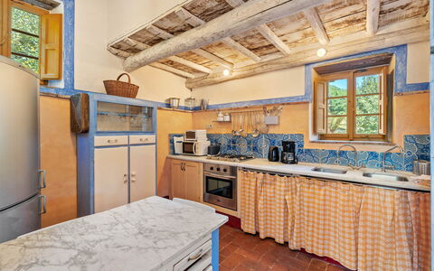 Bottino: Domicile, Design Intérieur, Sol, Cuisine, Comptoir, Cabinetry, Tuile, Conception, Tache De Bois, Chaise
