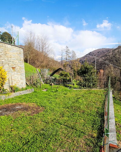 Aurano 603: Vert, Végétation, Colline, Montagnes, Zone Rurale, Station De Montagne, Couverture De Sol, Pente, Jardin, Vallée