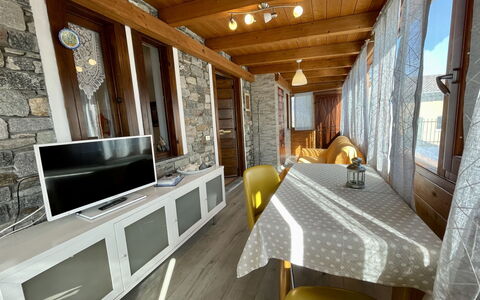 Sofia (Dma333): Meubles, Propriété, Bâtiment, Bois, Table, Confort, Cabinetry, Design Intérieur, Salon, Comptoir