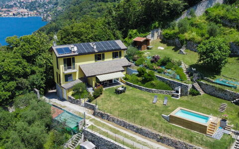 Varenna 634: Piscine, Chaîne De Montagnes, Eco Hôtel, Recours, Biens, Vallée, Villa, Aménagement Paysager, Ville Resort, Arrière-Cour