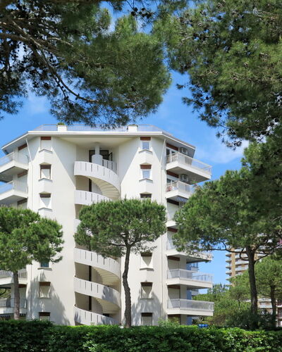 Lignano Sabbiadoro 643: Propriété, Maison, Zone Résidentielle, Bâtiment, Architecture, Domicile, Immobilier, Condominium, Appartement, Arbre
