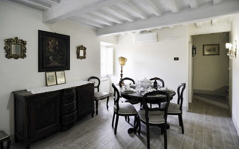 Casa Caterina: Pièce, Propriété, Bâtiment, Meubles, Design Intérieur, Plafond, Sol, Maison, Table, Salle À Manger