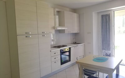 Bilocale 1: Propriété, Pièce, Meubles, Bâtiment, Design Intérieur, Maison, Cabinetry, Cuisine, Immobilier, Sol