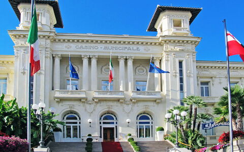 Villetta Laura: Plante, Ciel, Propriété, Jour, Bleu, Bâtiment, Drapeau, Façade, Arbre, Immobilier