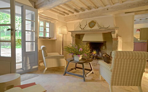 Casa Di Giulio: Meubles, Design Intérieur, Mur, Bois, Sol, Chaise, Plafond, Sol, Éclairage, Salon