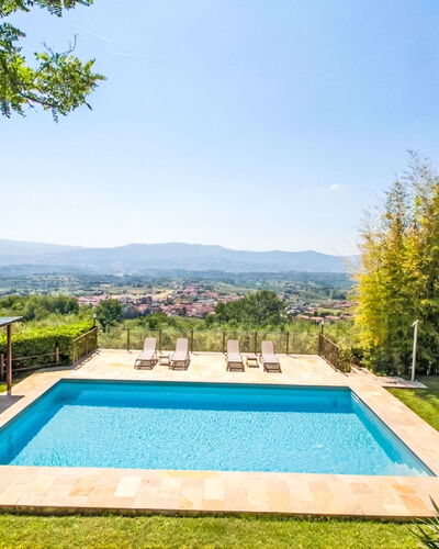Podere Berrettino: Piscine, Bleu, Recours, Eco Hôtel, Jardin, Ombre, Loisir, Mobilier De Jardin, Aménagement Paysager, Caractéristique De L'Eau